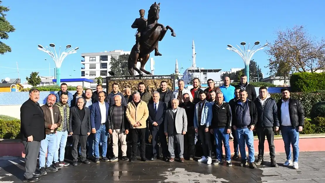 Başkan Tekin kuaförler ile buluştu