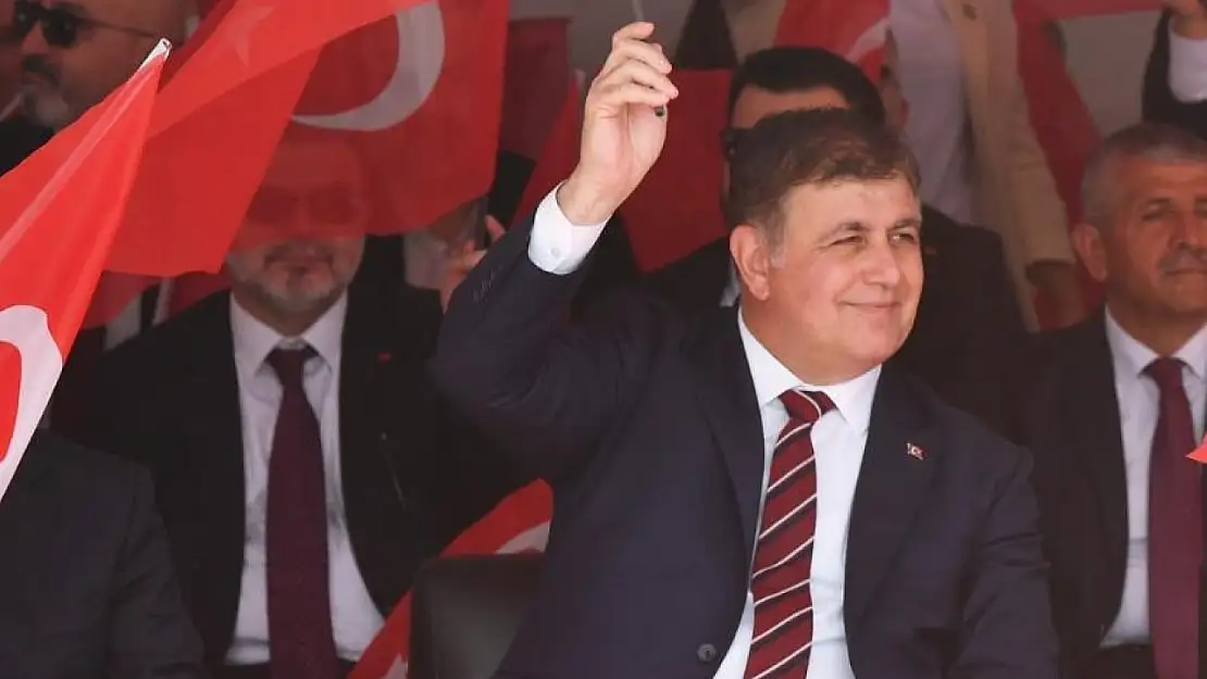 Başkan Tugay'dan Cumhuriyet Bayramı mesajı: İzmir'in geleceği ne olacak?