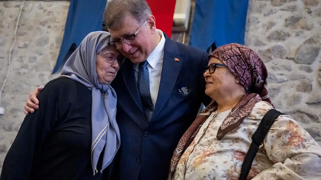 Başkan Tugay şehit anneleriyle buluştu