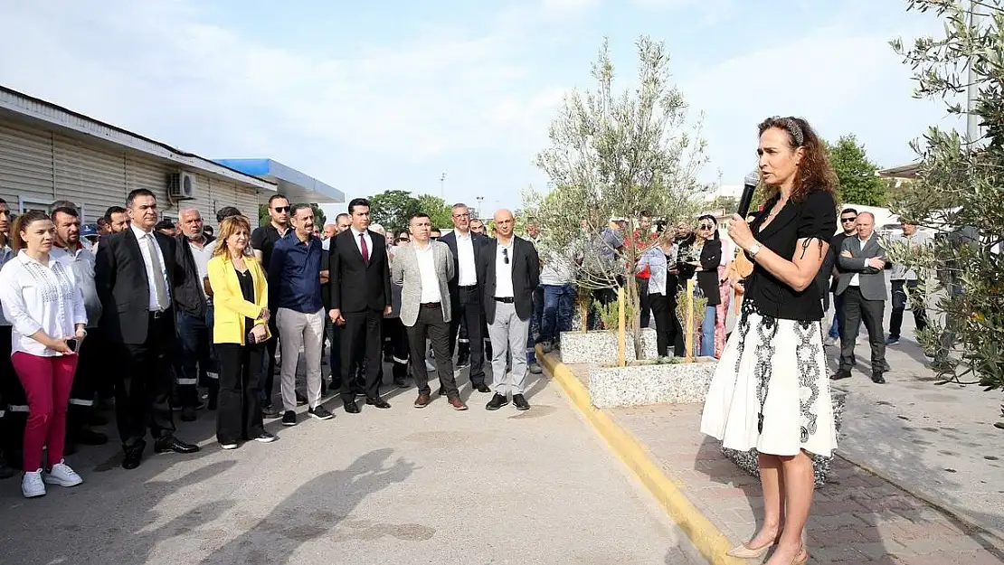 Başkan Ünsal işçilerle buluştu: Bana güvenin. Zor günleri dayanışmayla aşacağız!