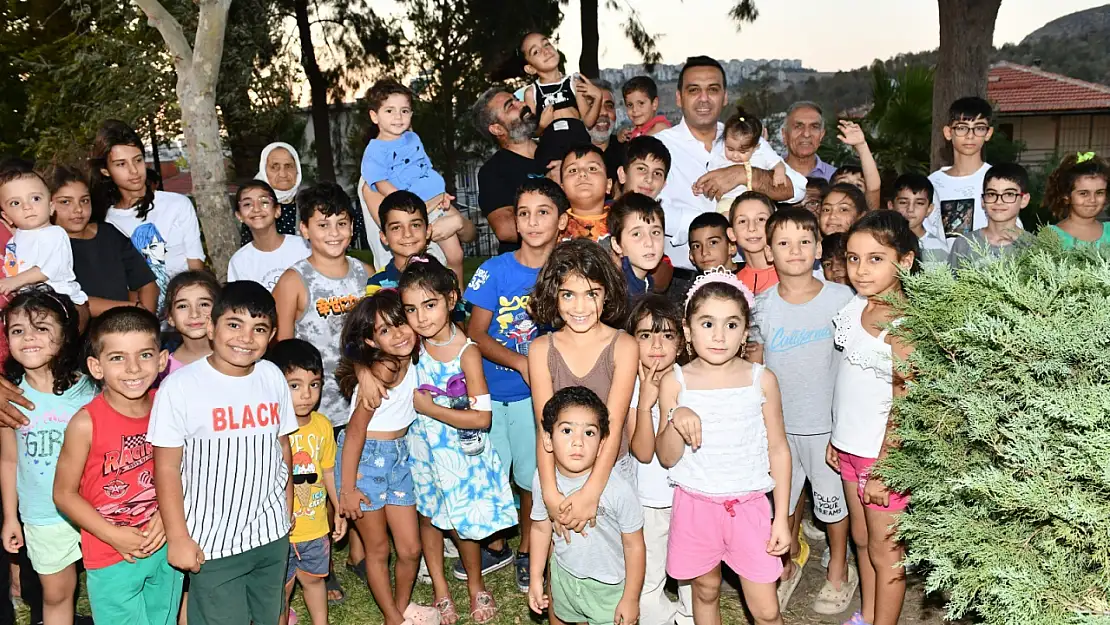 Başkan Yıldız'dan çocukları gülümseten sürpriz ziyaret