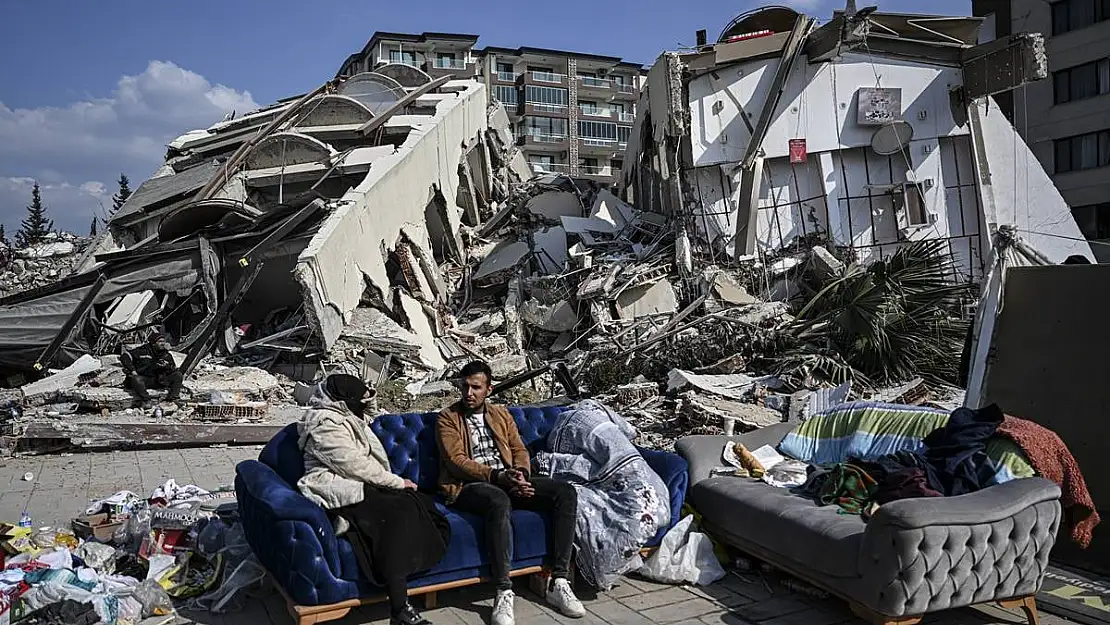 Başkanlar, deprem kavgasına tutuştu