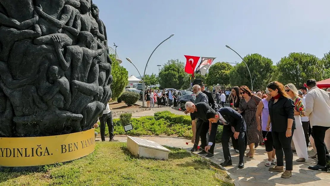 Bayraklı Madımak'ı andı