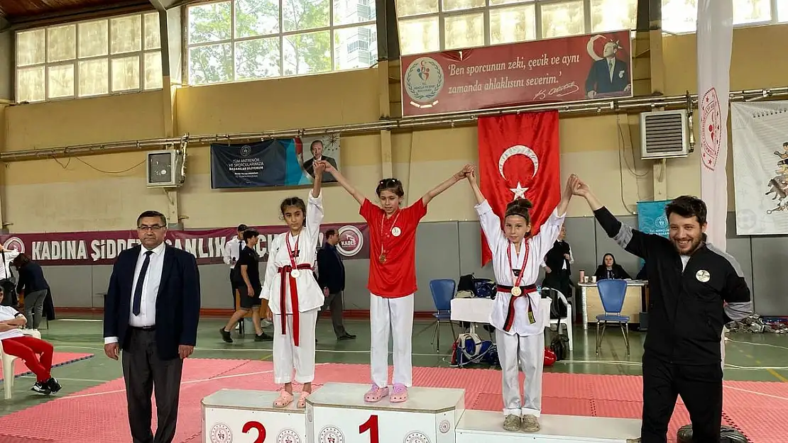 Bayraklı sporda farkını ortaya koydu