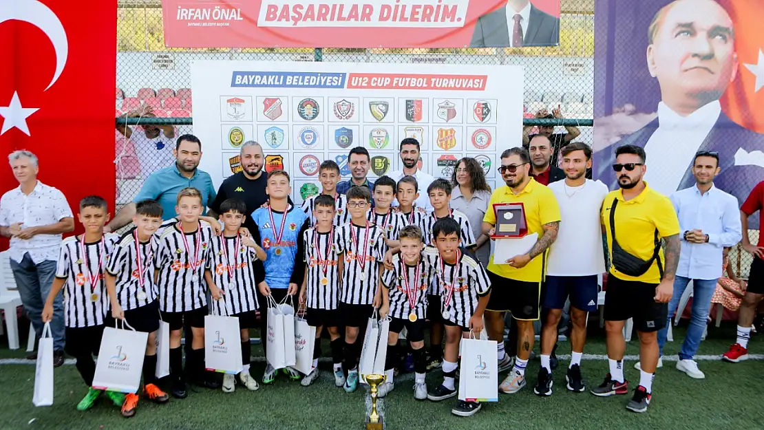 Bayraklı U-12 Cup Futbol Turnuvası'nda Aliağa Ağaspor Şampiyon