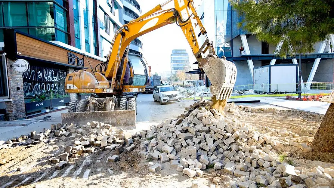 Bayraklı'da  24 mahallede çalışma var