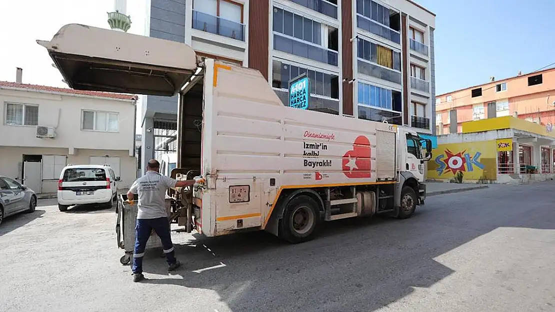 Bayraklı’da yaz temizliği