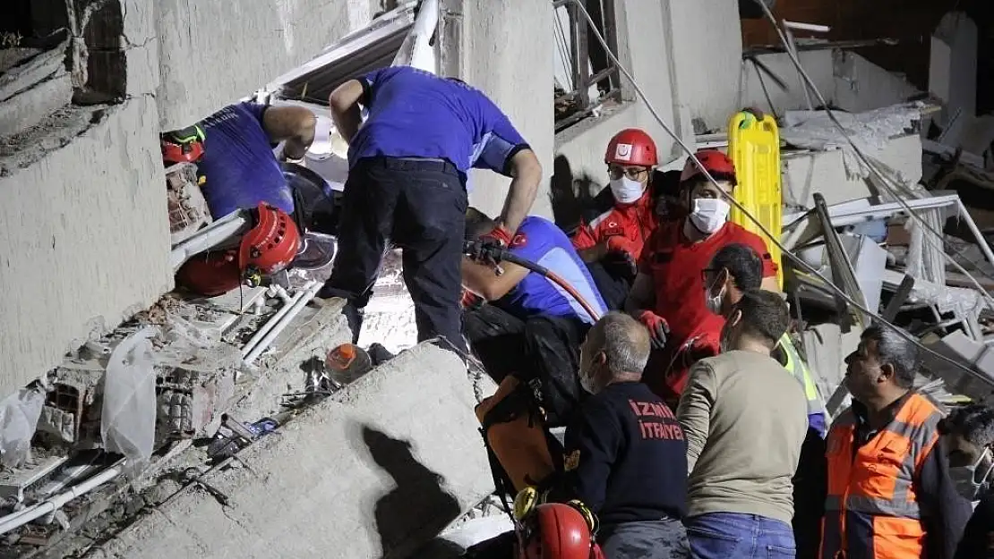 Belediye görevlilerine İzmir depreminde yıkılan binaya ilişkin hapis cezası talebi