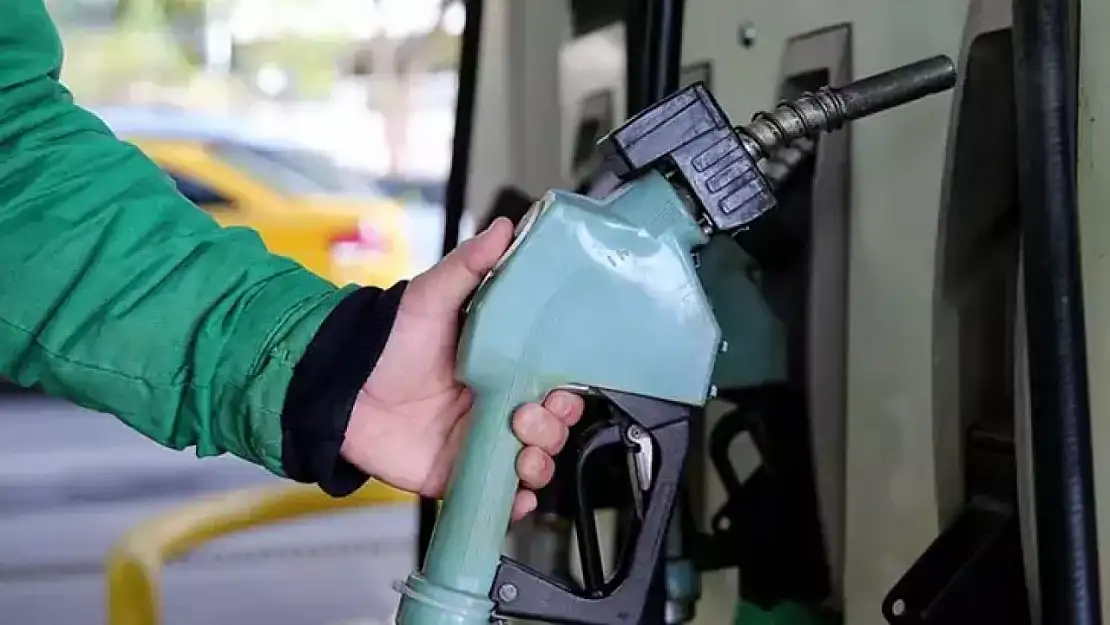 Benzin ve motorine gelecek olan indirim iptal edilecek mi? İzmir güncel benzin ve motorin fiyatları