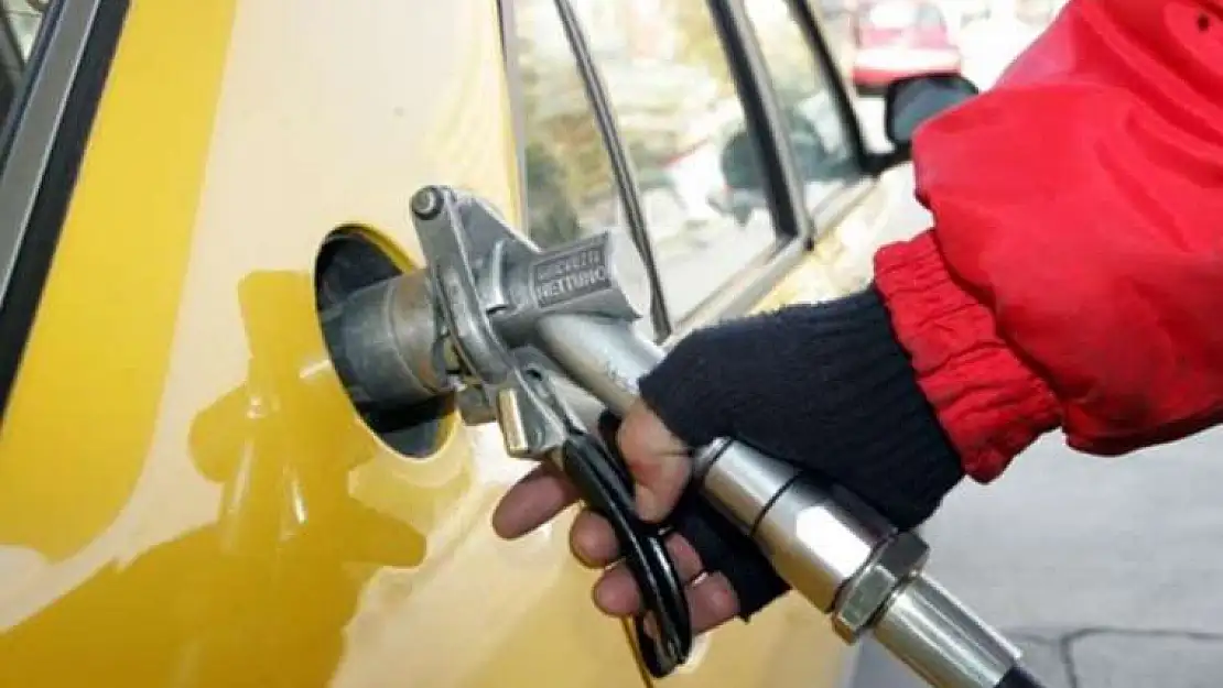 Benzine ikinci indirim geldi!