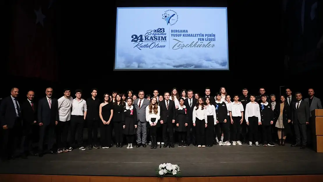 Bergama’da öğretmenler günü coşkusu