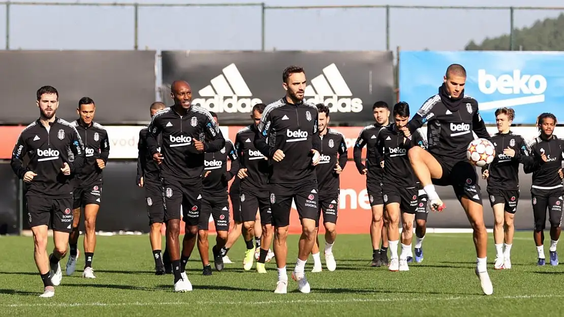 Beşiktaş'ın Ajax maçı kamp kadrosu açıklandı