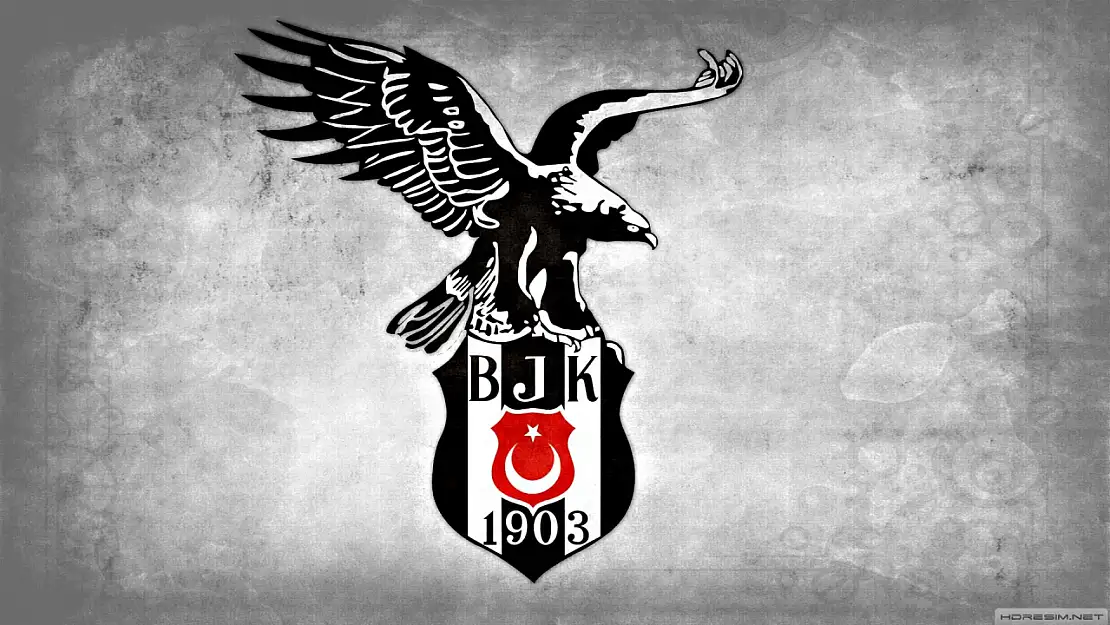 Beşiktaş'ta başkanlık için oy verme işlemi başladı: Başkan adayları konuşmalarını yaptı