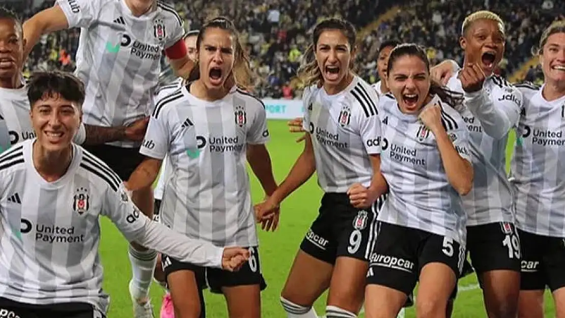 Beşiktaş’ta 8 oyuncuyla yollar ayrıldı