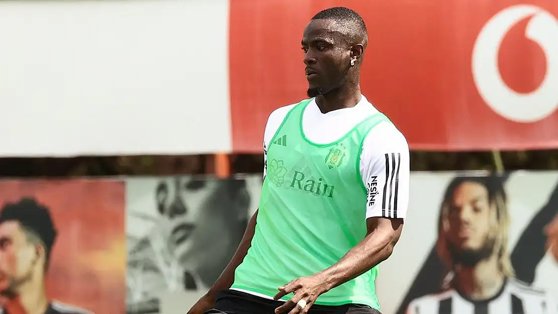 Beşiktaş’ta Eric Bailly takımla ilk antrenmanına çıktı