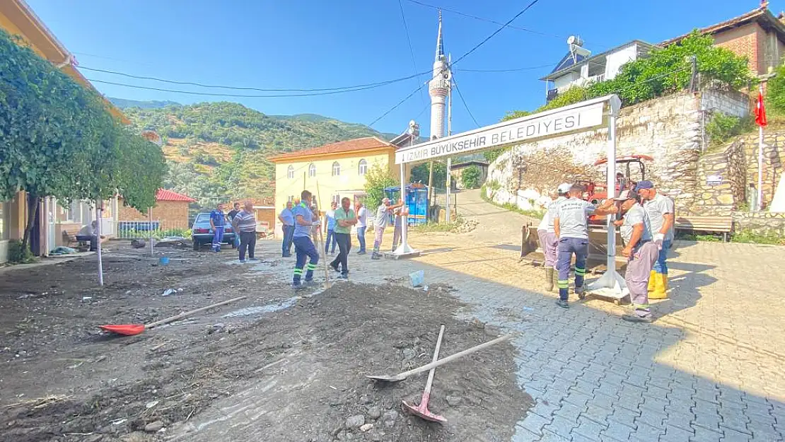 Beydağ’da ekipler yağış başlayınca sahaya indi