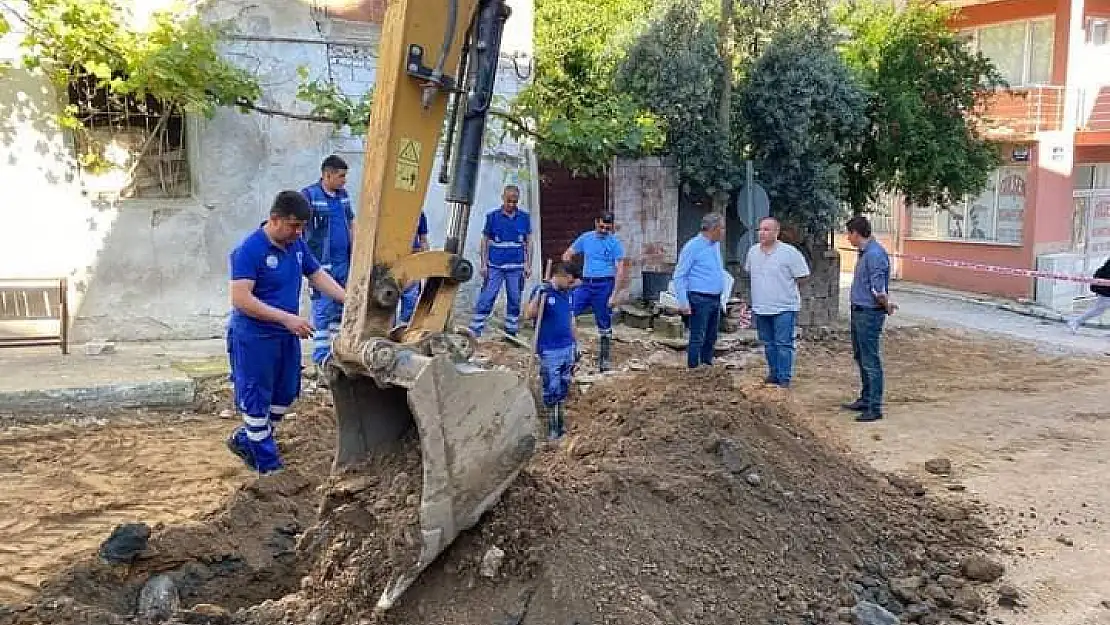 Beydağ'da yol çalışmaları devam ediyor