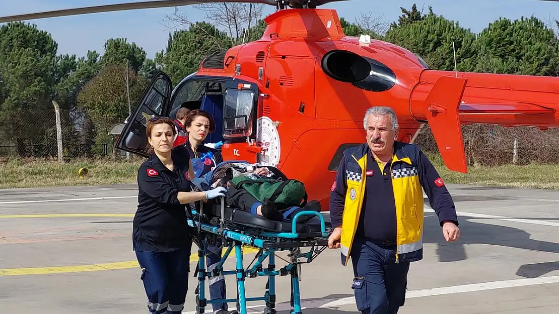 Beyin kanaması geçiren adamın yardımına helikopter yetişti!