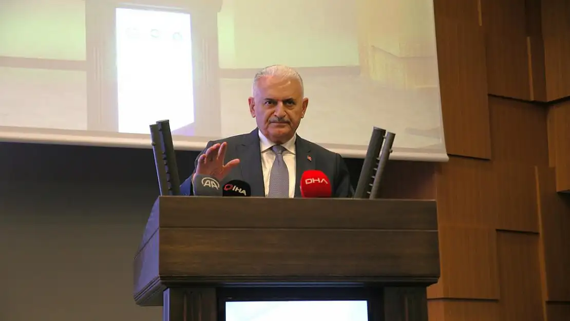 Binali Yıldırım İzmir'de sayıyı güncelledi: 6'lı Masa artık 12'li!