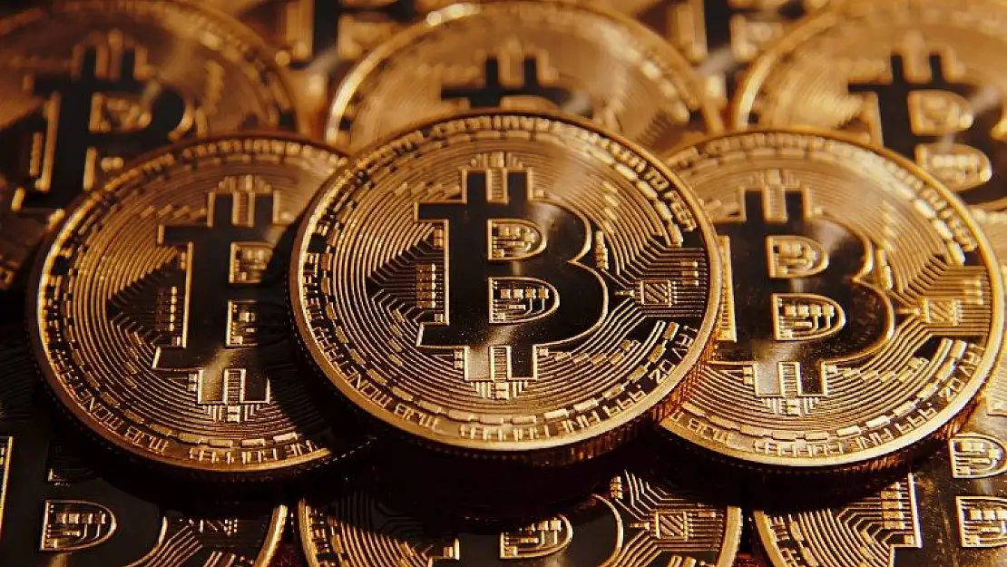 Bitcoin rekora koşuyor! 60 bin doları aştı…