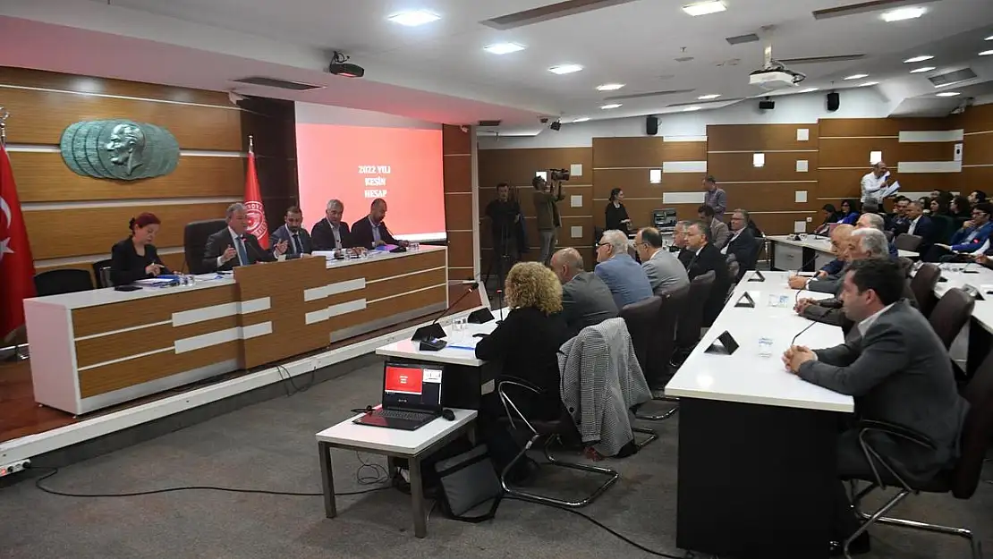 Bornova Belediyesi 2022'yi de borçsuz geçirdi