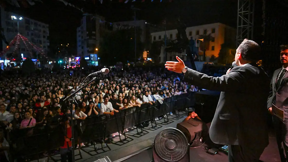 Bornova'da gençlik ve özgürlük coşkusu