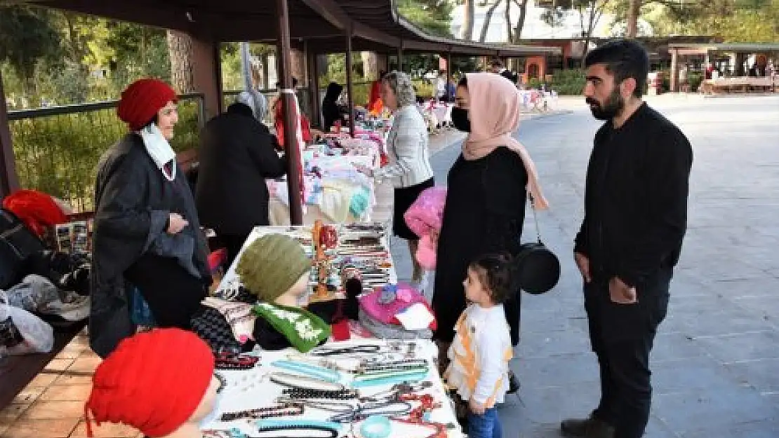 Bornova’da Yılbaşı Hediyelik Eşya Günleri başlıyor!