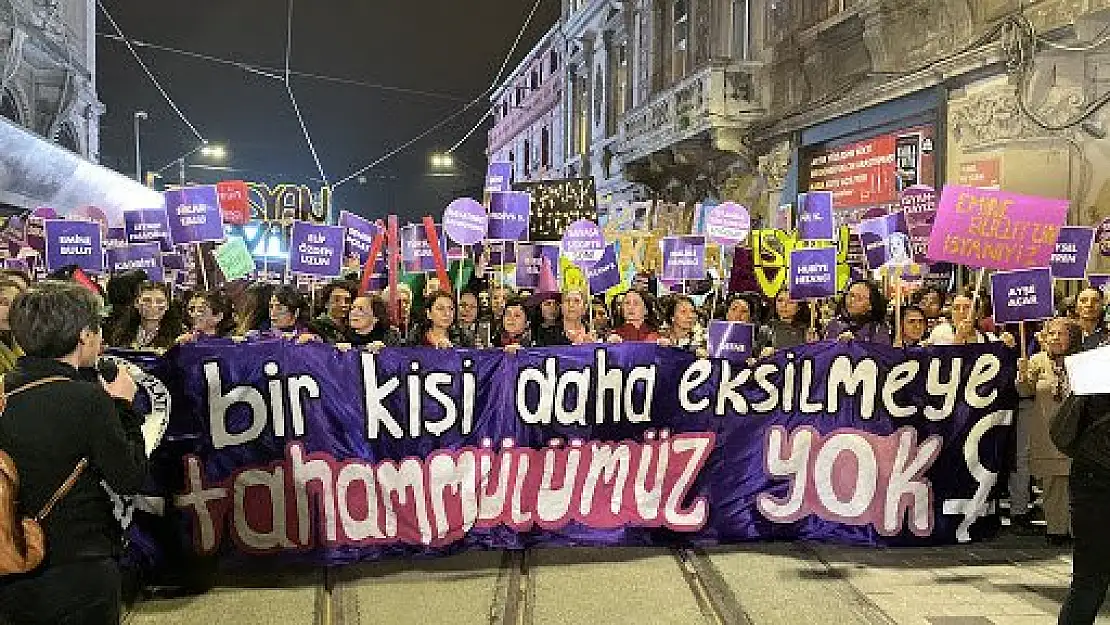 Boşandığı eşini ve iki çocuğunu öldüren adama ‘tahrik indirimi’