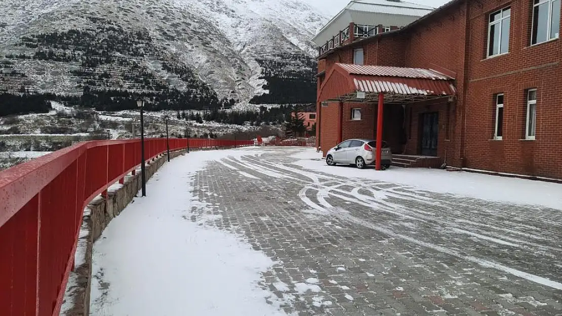 Bozdağ Kayak Merkezinde, bu yıl kar yağışı yetersiz kaldı!