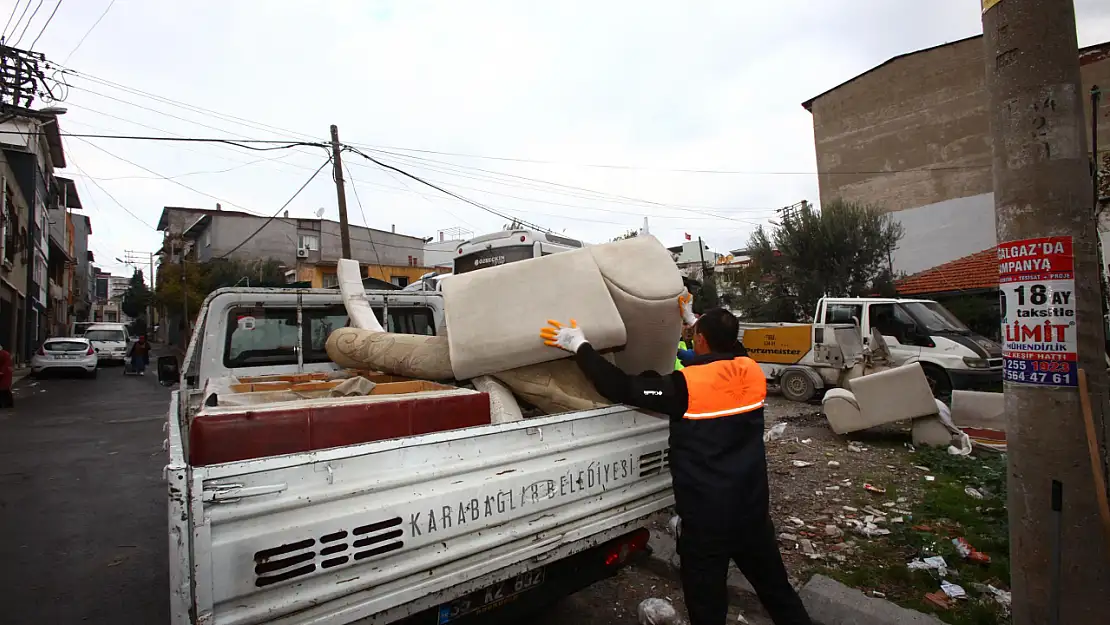 Bu numarayı aramadan atmayın! Karabağlar'da atıklar için yeni hizmet