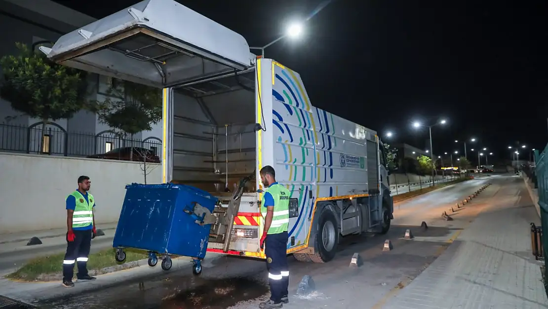 Buca'nın en büyük hastanesinde temizlik seferberliği