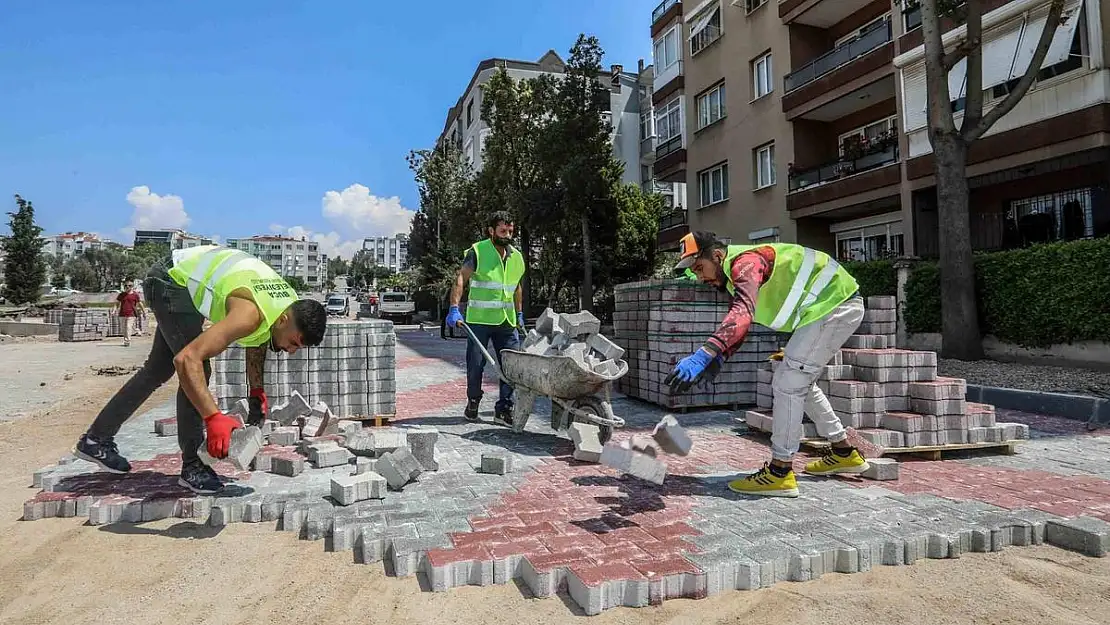 Buca’da alt yapı üst yapı çalışmaları sürüyor