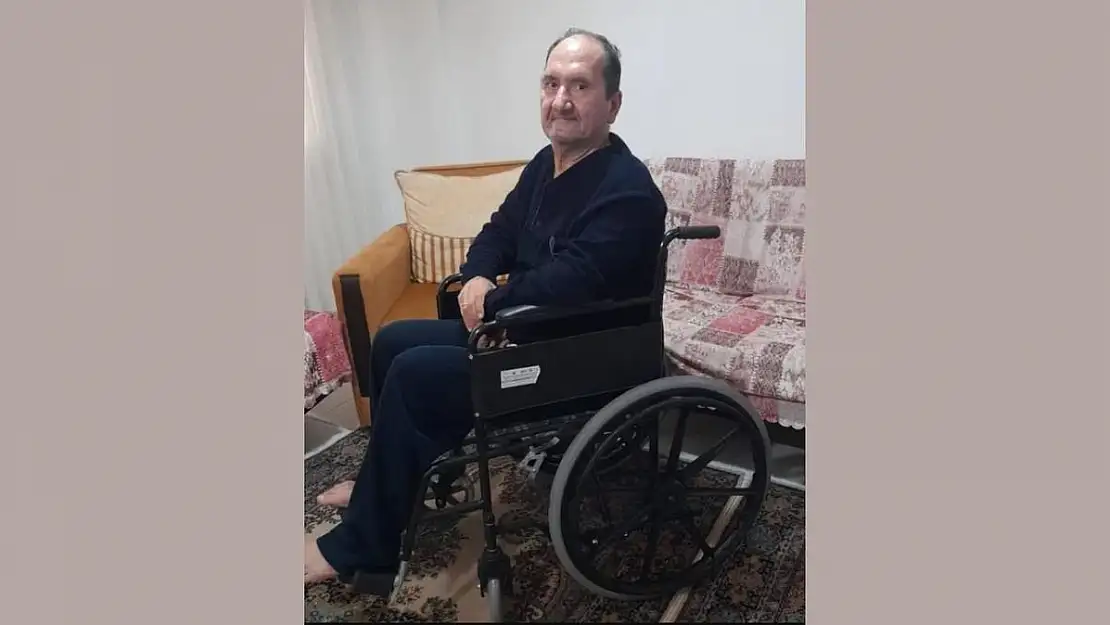 Bülent abi tekerlekli sandalyesine kavuştu