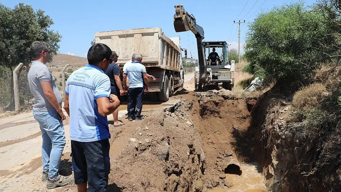 Büyükşehir, Bodrum'un su hatlarını yeniliyor