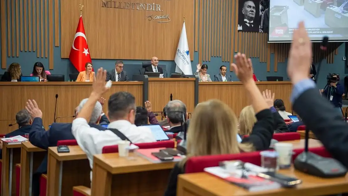 Büyükşehir’den deniz taşkını mağdurlarına destek