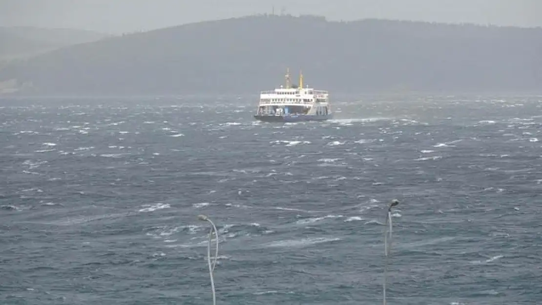 Çanakkale Boğazı, gemi geçişine kapatıldı