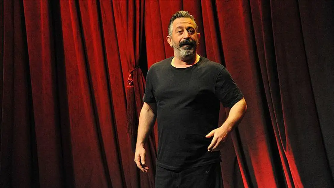 Cem Yılmaz'ın yeni oyuncağı dudak uçuklattı!