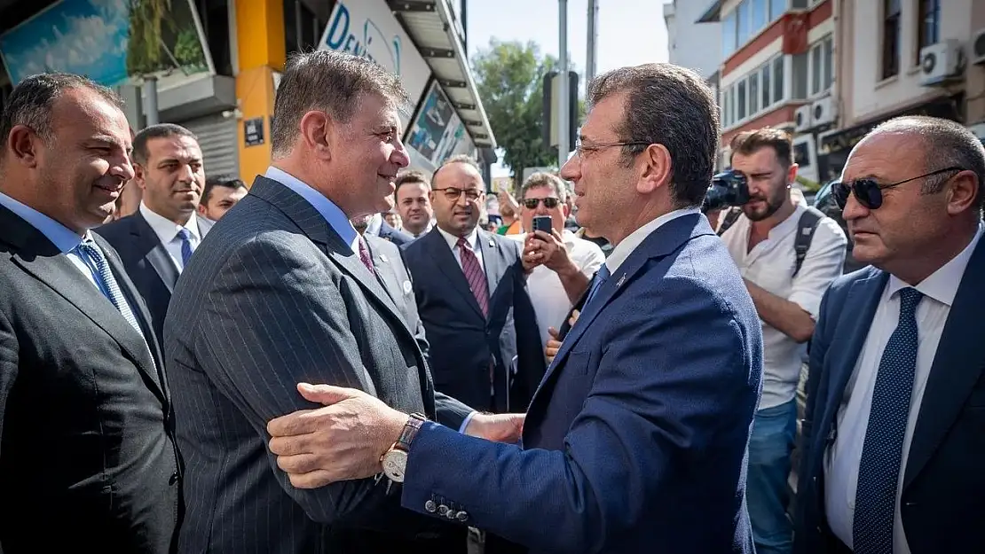 Cemil Tugay'dan İmamoğlu'na destek: 'Susturamayacaksınız!'