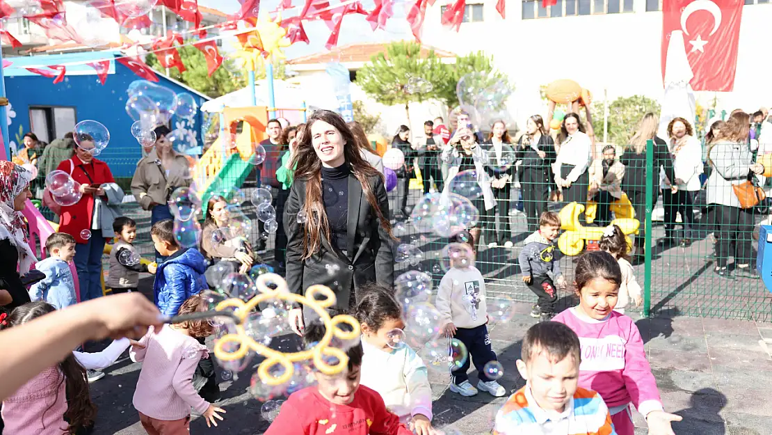 Çeşme'de çocuklara özel etkinlik merkezi açıldı!