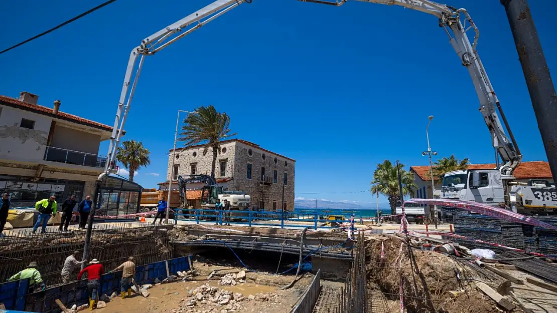 Çeşme'de dere alarmı! İZSU krizi önledi