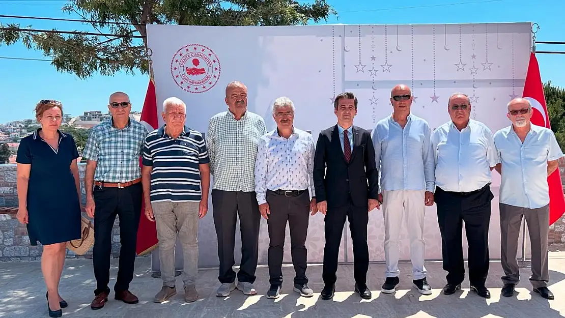 Çeşme'de Kurban Bayramı bayramlaşma töreni gerçekleştirildi