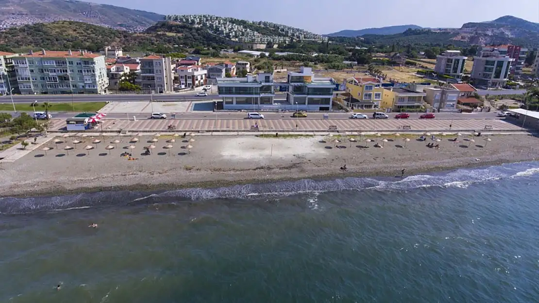 Çeşme'ye gitmeye gerek yok! ESHOT'a bin, 35 dakikada Mavi Bayraklı plaja ulaş!