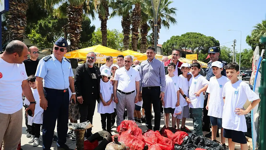 Çevre Haftası'nı deniz dibini temizleyerek kutladılar