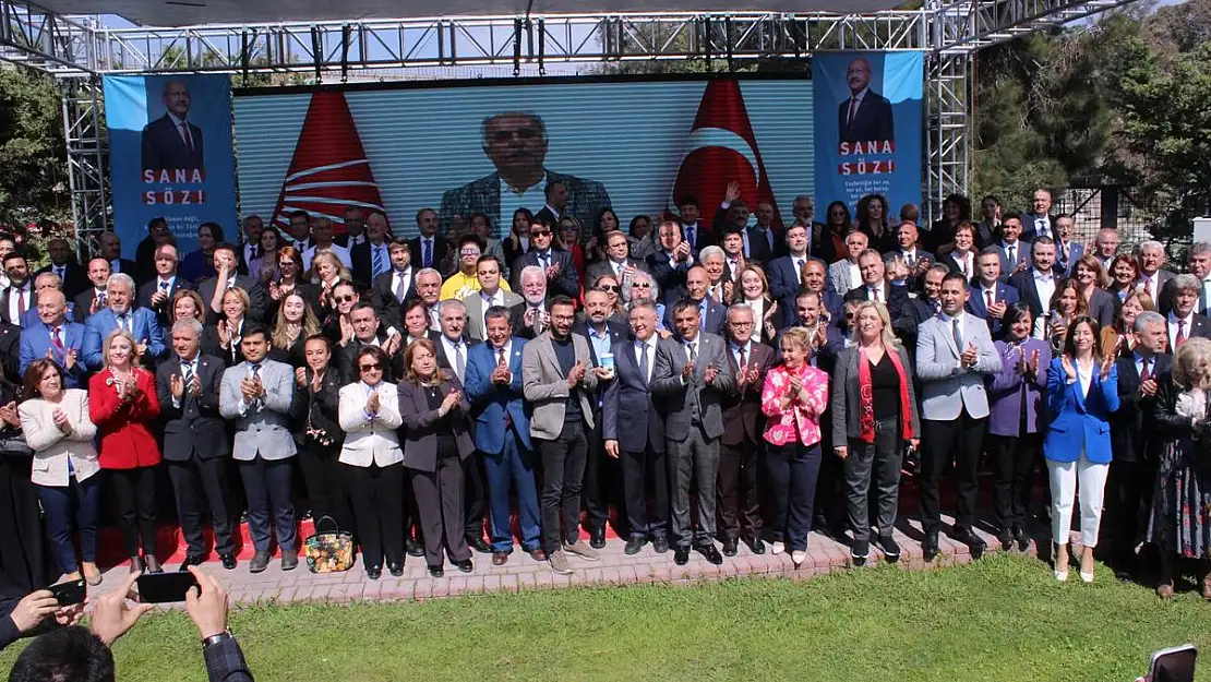 CHP İzmir, aday adaylarını tanıttı