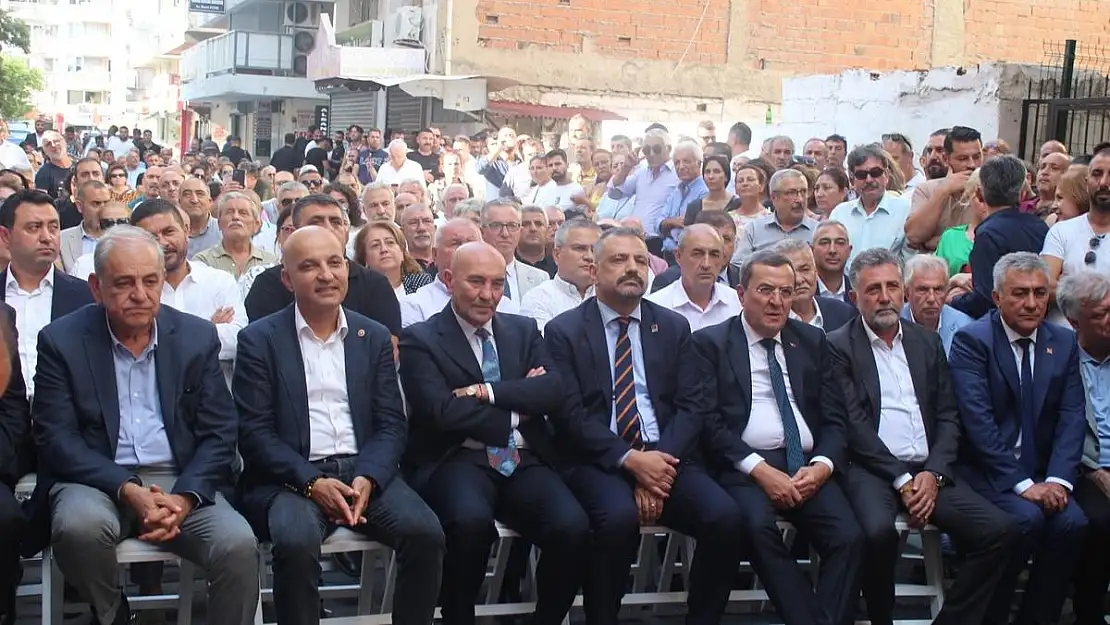 CHP İzmir’de Aslanoğlu adaylığını açıkladı