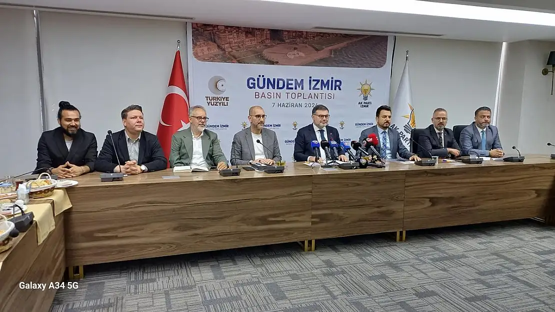 'CHP İzmir'i kaçak şehir haline getirdi'