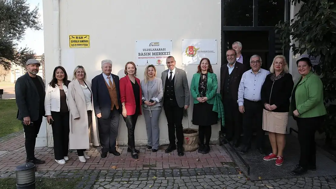 CHP Konak Belediye Başkan Adayı Nilüfer Çınarlı Mutlu’dan yerel basına destek vaadi!