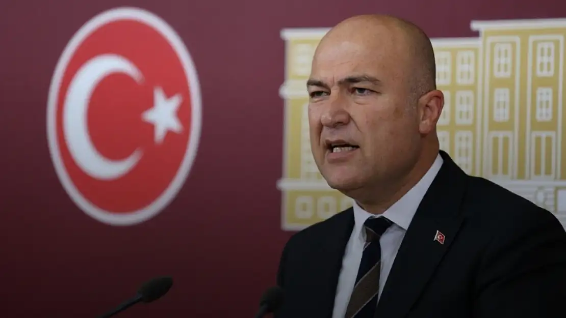CHP'li Murat Bakan'dan 19 Mayıs mitingine çağrı: 'Gündoğdu Meydanı'nda buluşalım'