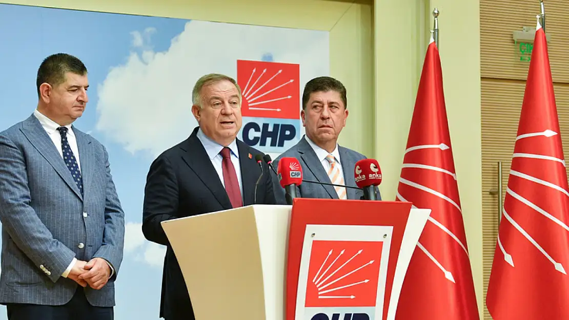 CHP'li Zeybek'ten bakanlığa 'İzmir Körfezi' eleştirisi!