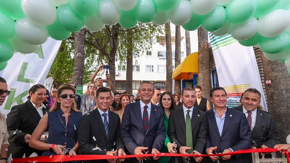 CHP Lideri Özgür Özel, Marmaris'te Halk Kafe açtı: Turiste göre değil halka göre kafe